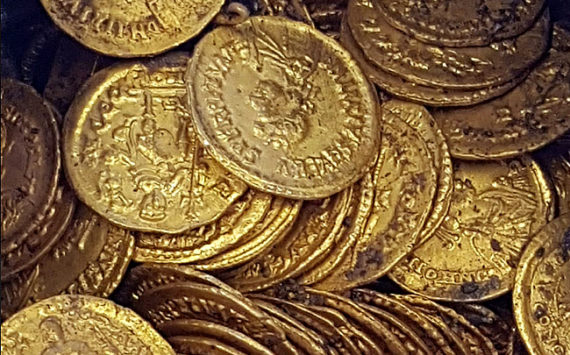 Découverte en Italie d’un trésor de 300 pièces d’or romaines de la fin de l’époque impériale