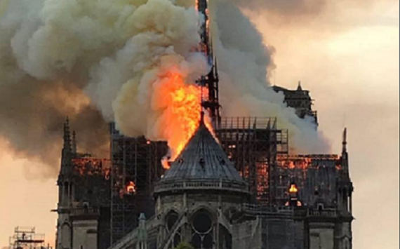 Notre Dame de Paris on  fire!