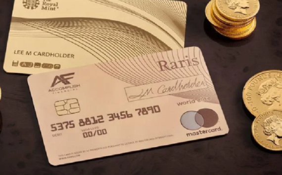 La Royal Mint lance une carte de crédit en or 18 carats