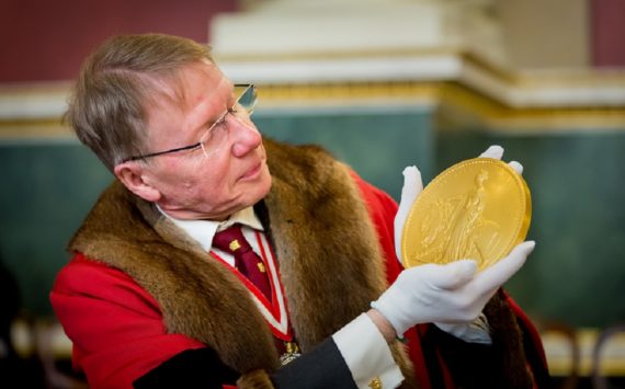 The Royal Mint’s “Una and the Lion” coins tested at Trial of the Pyx