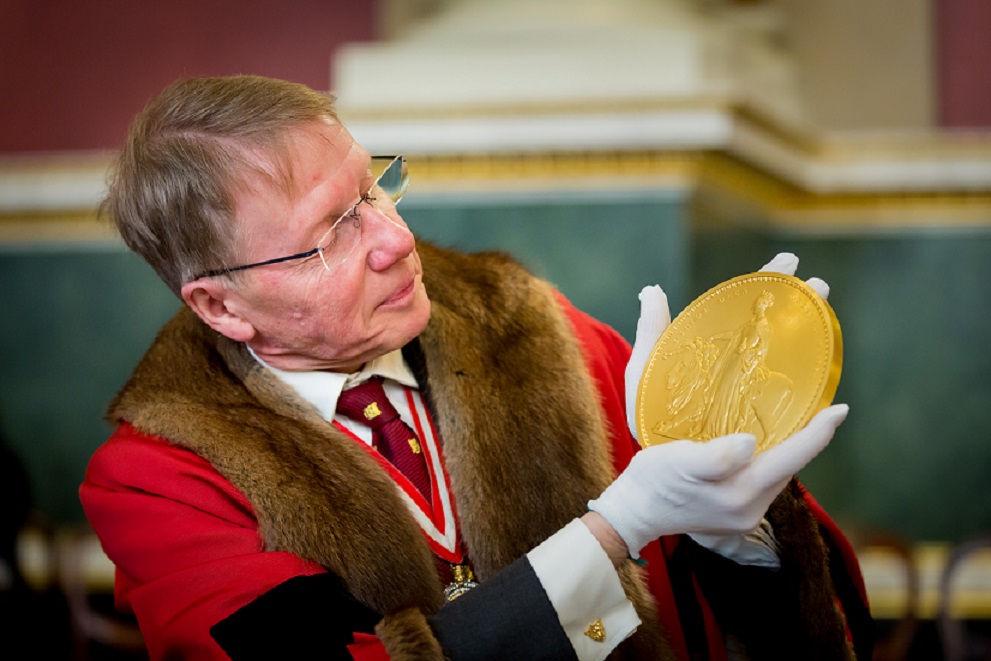 The Royal Mint’s “Una and the Lion” coins tested at Trial of the Pyx