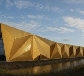 Since 01/04/2020, a new buiding for KNM