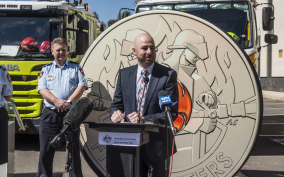 La Royal Australian Mint honore les pompiers australiens avec une pièce colorisée