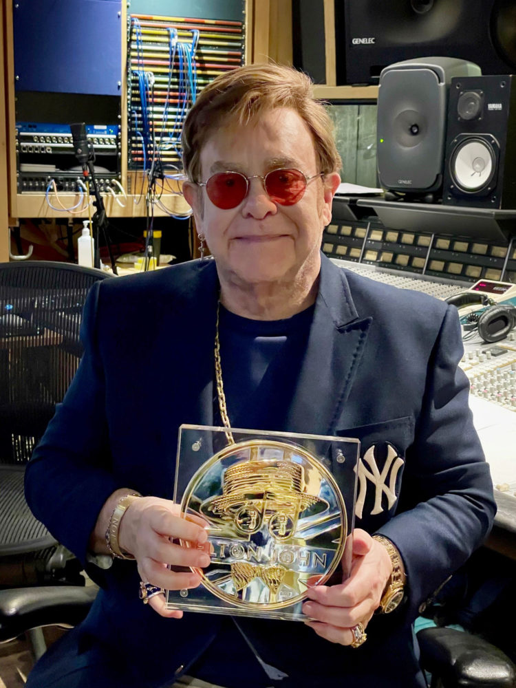 2021 unique Elton JOHN's silver Medallion at Royal Mint Auction