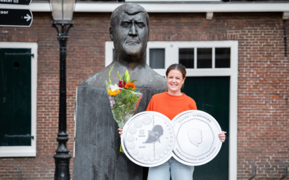 KNM (dutch Mint) celebrates Anton Geesink