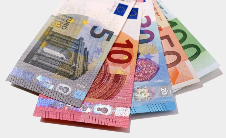 Billets euros: Fin de la panique aux DAB lituaniens